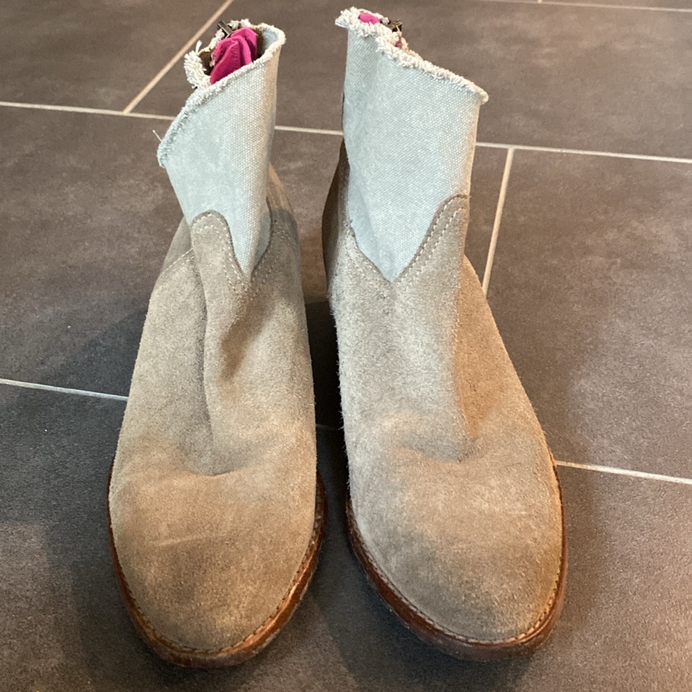 Zadig & Voltaire Chelsea tan suede kitten Heel Booties‎ size 7.5 - Picture 7 of 8